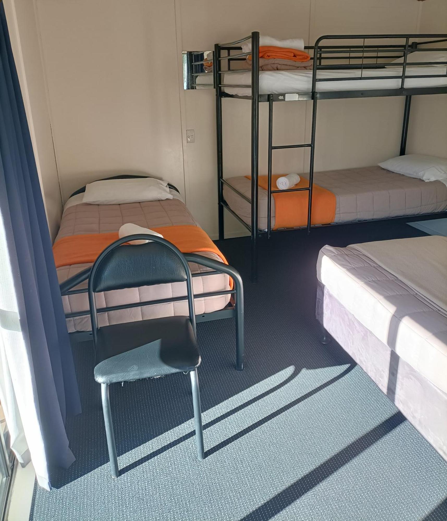 Geraldine Top 10 Holiday Park Ngoại thất bức ảnh